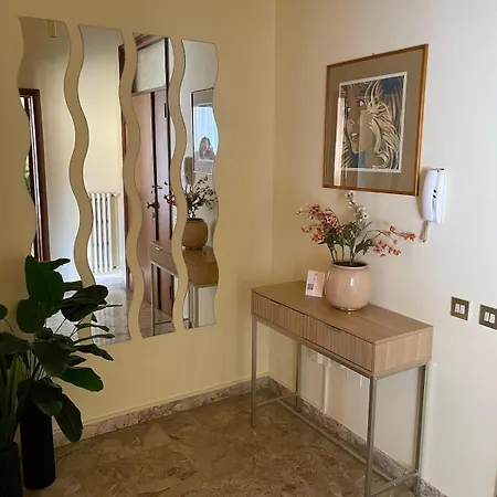 Residenza Da Vinci * Имола